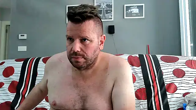 txan9876 élő XXX-chatje