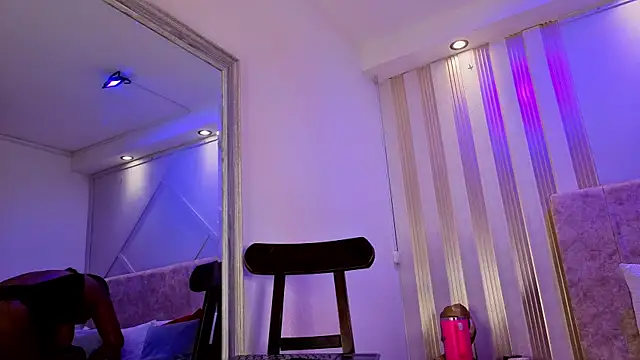 amara_queen_ live XXX chat