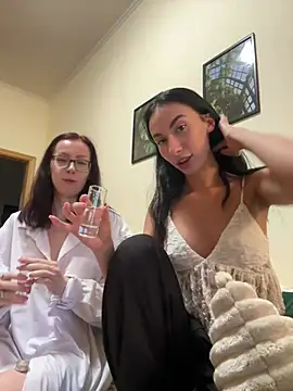 RussianGirls_ live XXX chat