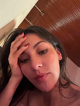 SaraSeduce7 live XXX chat