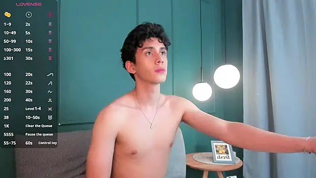 Milan_saint Live XXX-chat