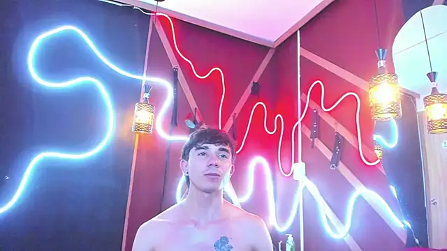 Chat +18 de MaximumSteel_ ao vivo