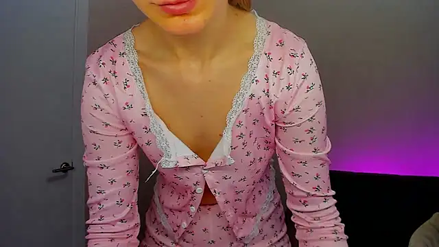 Chat +18 de BarbaraSassy ao vivo