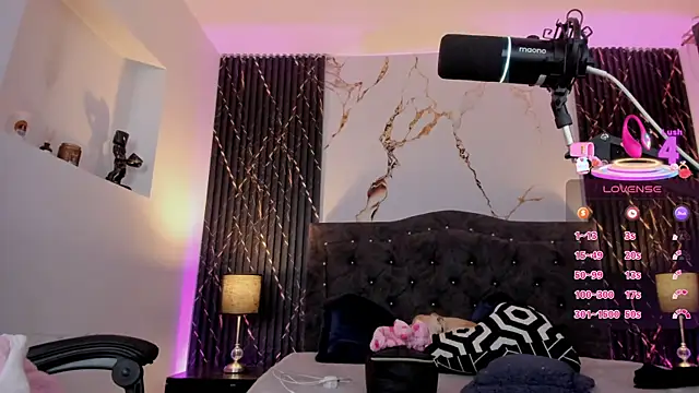 devlin_violett live XXX chat