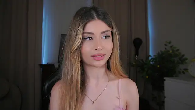 GeorginaHarn live XXX chat