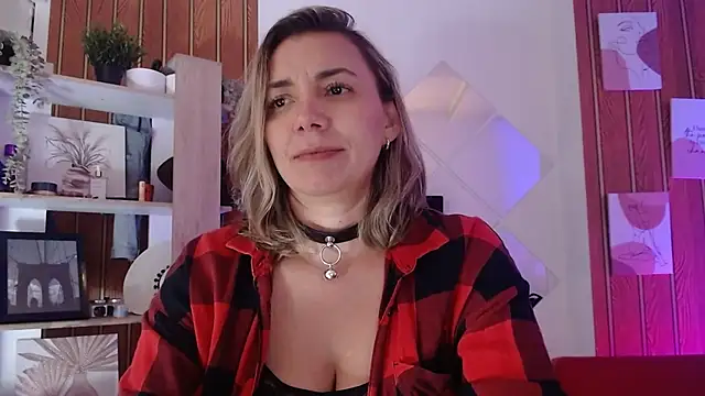 צ'אט XXX בשידור חי של milfsecret69
