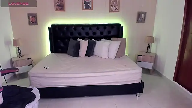 LolaVillalobos live XXX chat