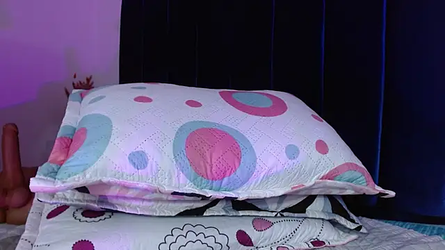 valeri_sotoo live XXX chat