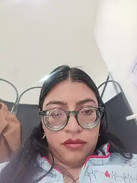 SOFI__10 Live XXX-chat