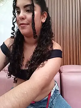 Czat XXX na żywo – NicolleOverton