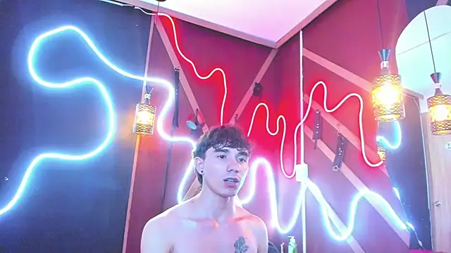 Онлайн чат XXX MaximumSteel_