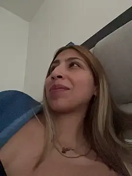 Ameellie XXX чат на живо