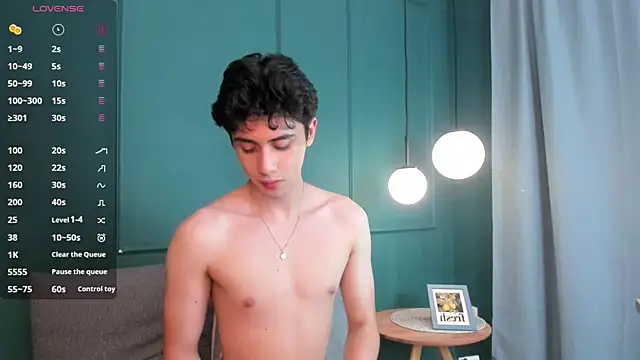Milan_saintn Live XXX chat