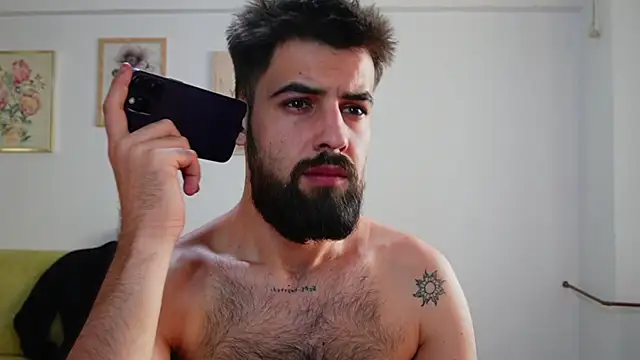 HairyRobxxx live XXX chat