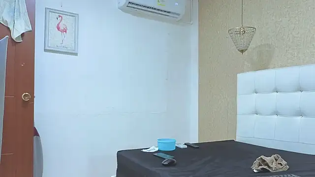 siacavali's Live XXX Chat