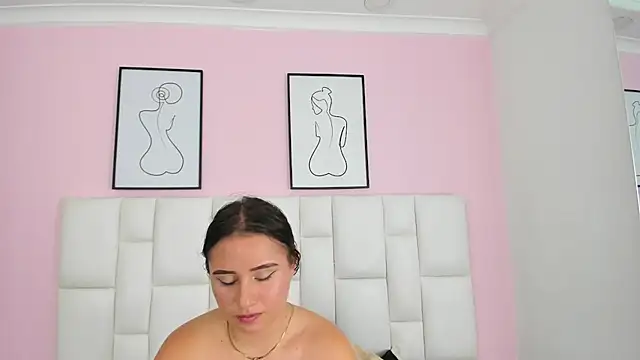 SARHA_ANTONELLI Adlı Modelin Canlı XXX Sohbeti