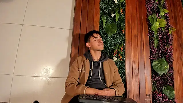 Andy_Joy_のライブXXXチャット