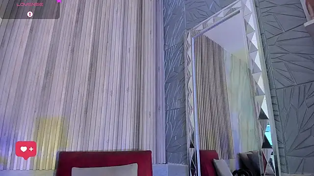 BriannaChelsea Adlı Modelin Canlı XXX Sohbeti