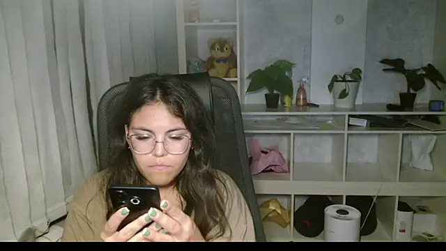 Anda_here's Live XXX Chat