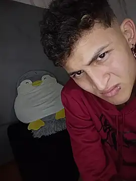 Axel_Romanov Adlı Modelin Canlı XXX Sohbeti