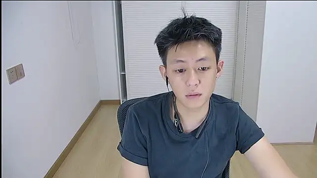 a1102683782 Show Webcam