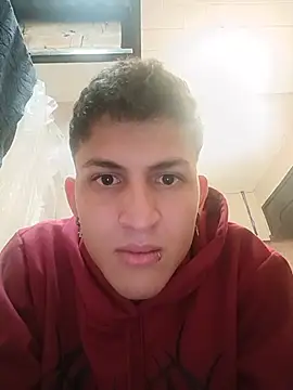 XXX chat uživo modela Axel_Romanov