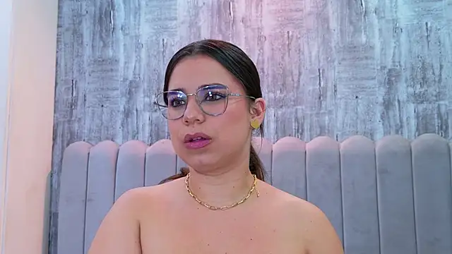 Sembang XXX Secara Langsung ThaniaJones