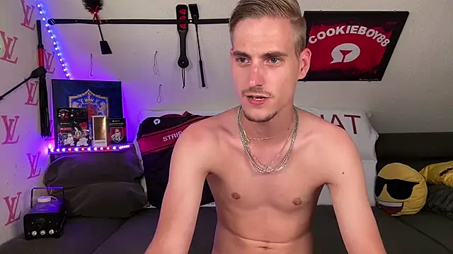 Cookieboy88 Live XXX-Chat
