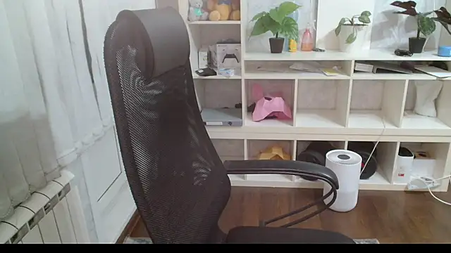 Anda_here Adlı Modelin Canlı XXX Sohbeti