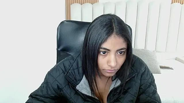 دردشة shaneelle الجنسية المباشرة