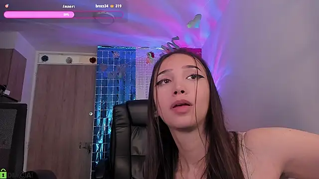 Mikeyvioleta_'s Live XXX Chat
