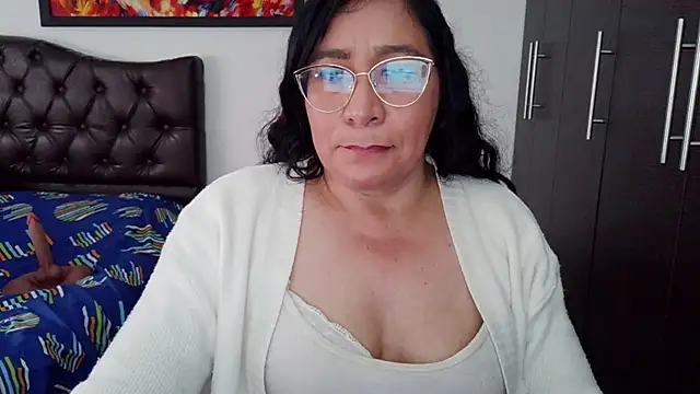 Czat XXX na żywo – Grace_mature_milf
