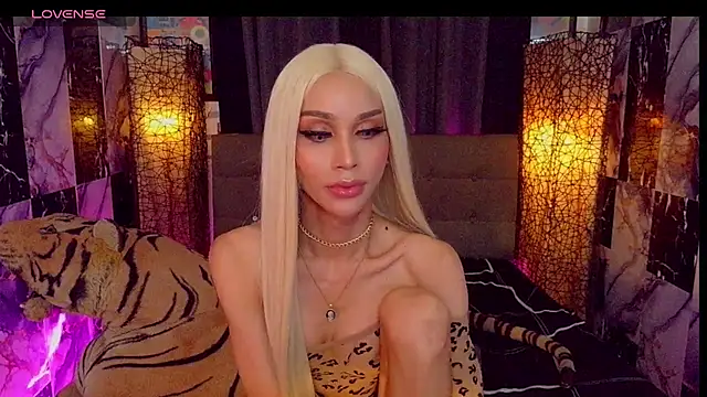 SeductiveSamanthaTS Adlı Modelin Web Kamerası Şovu