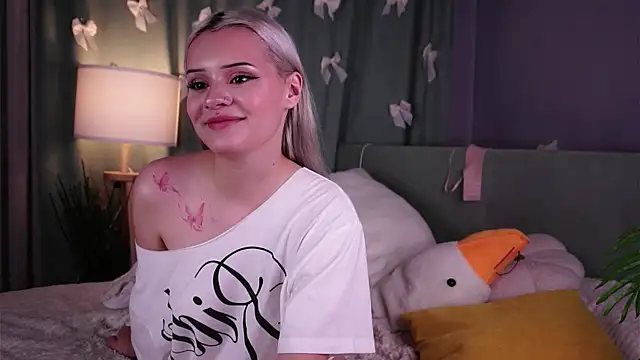 ReneaGilley live XXX chat