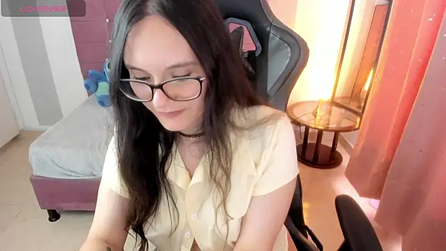 Chat +18 de Wanda_sg ao vivo