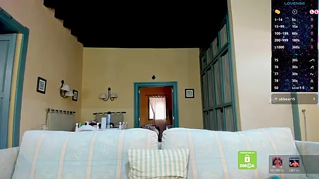Živý XXX chat brad_latino