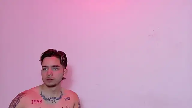 AliceandMax's Live XXX Chat