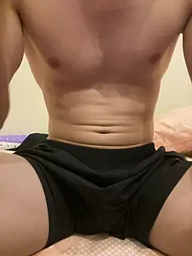 Meeedooo69: διαδικτυακό σόου στην κάμερα