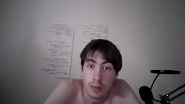 Chat +18 de VelvetRagottiOG ao vivo