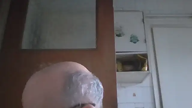 Chat +18 de mariusica1@xh ao vivo