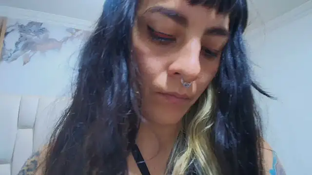 Naughty_Kittenm live XXX chat