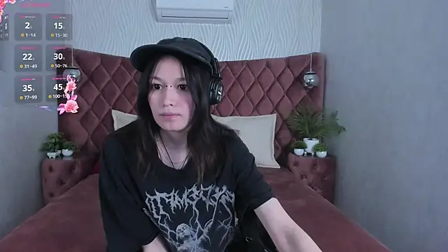 AriettiHamoe's Live XXX Chat