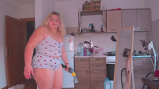 Freakcute_ live XXX chat