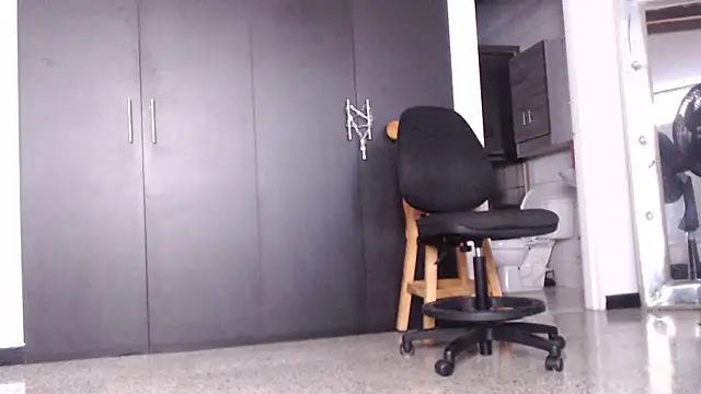 mailyn_gold's Live XXX Chat