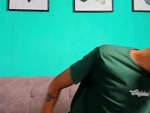 MaikolOrtizz Chat XXX live
