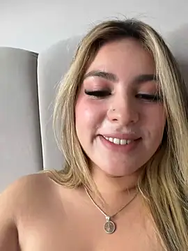 Cloee_Rainbow1 Live XXX-chat