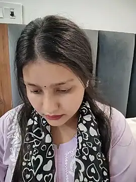 Pavitra_Sharma live XXX chat