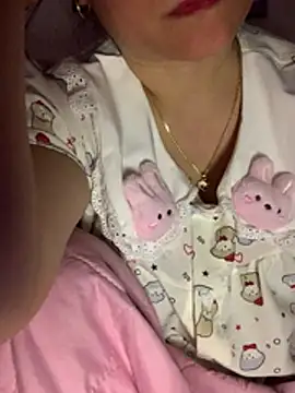 Micky_Cute Adlı Modelin Canlı XXX Sohbeti