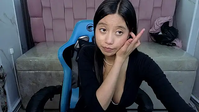 Eimy18_b Live XXX-Chat