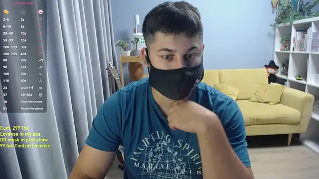 Živý XXX chat Tomguys